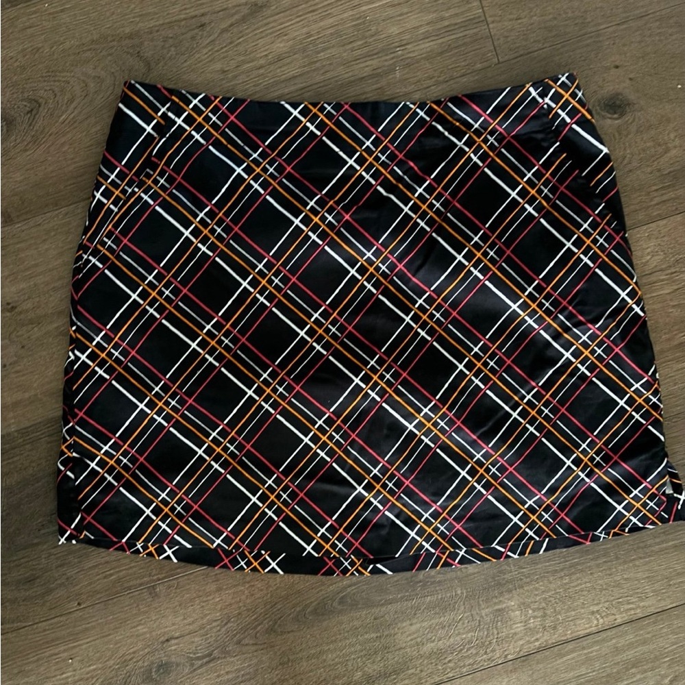 Lady Hagen Skort Size 10 Black Mutli